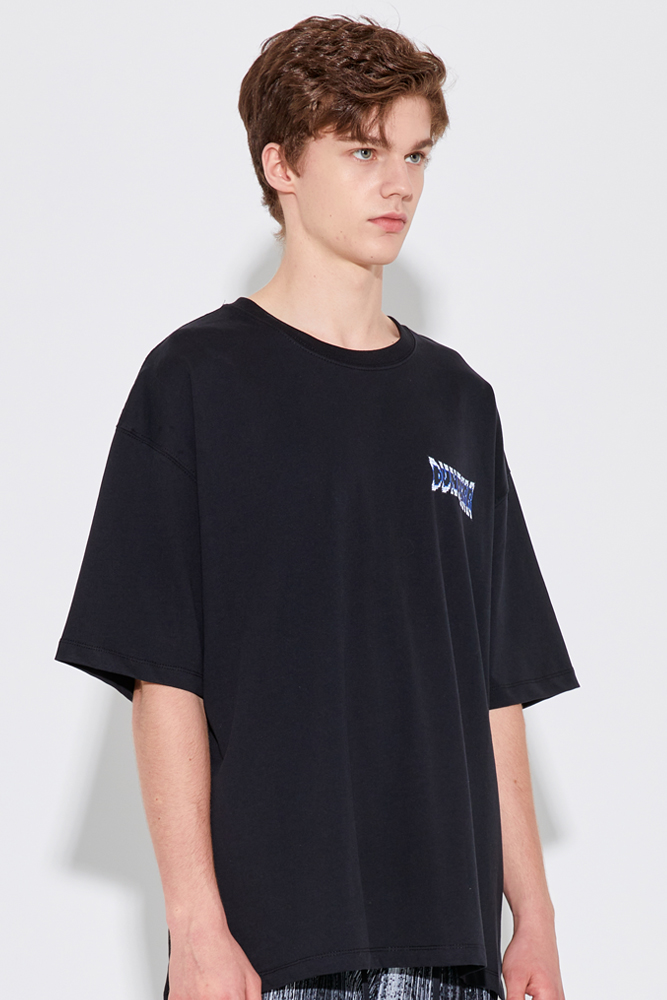 O_R Unisex Pixel  Grid T-Shirt [Black]