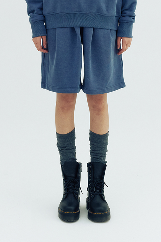 오언더알 피그먼트 반바지 Unisex Underlined Tuck Shorts [Blue]